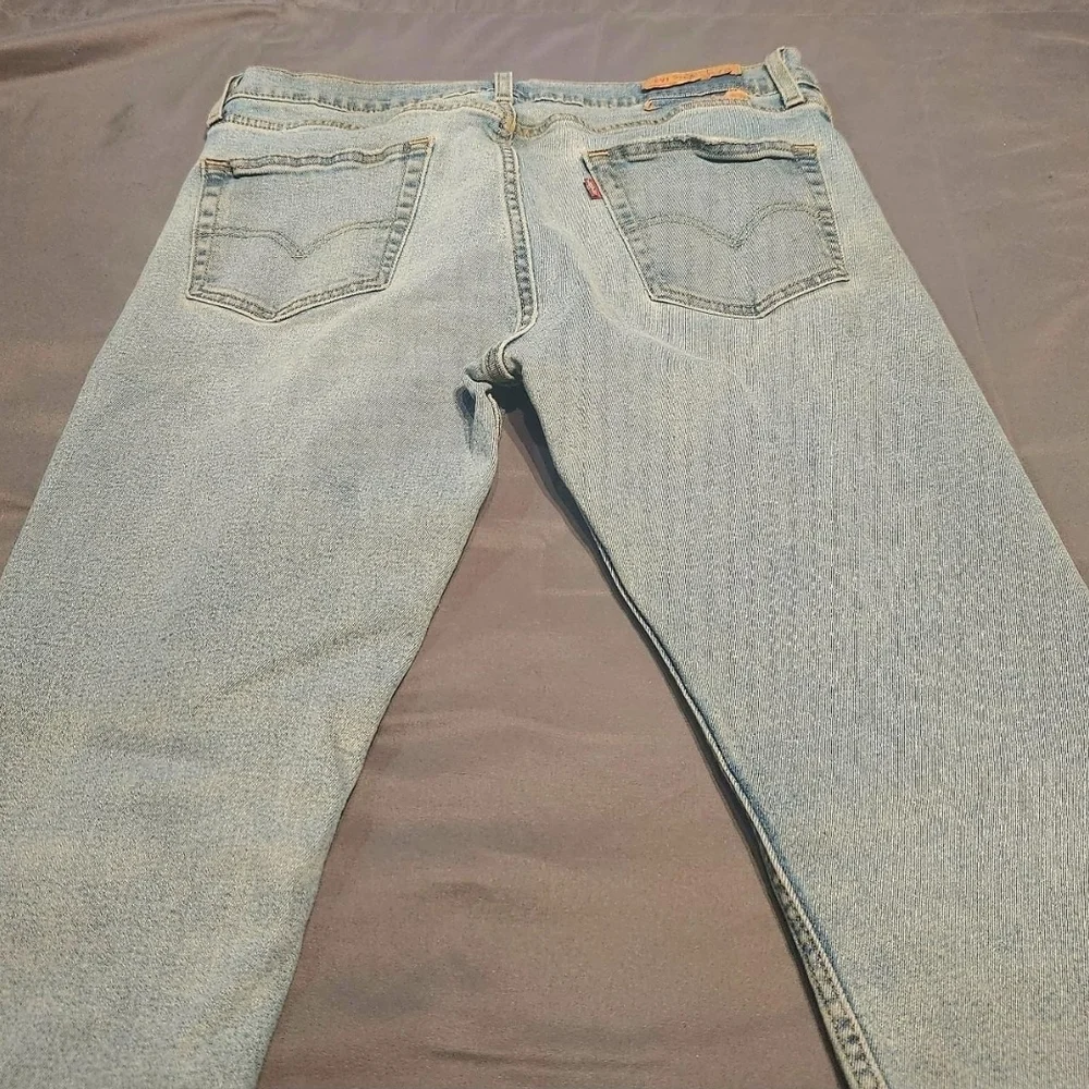 ⭐️Levi's Light Blue Straight Men's Jeans Size 31 Distressed Grunge Denim